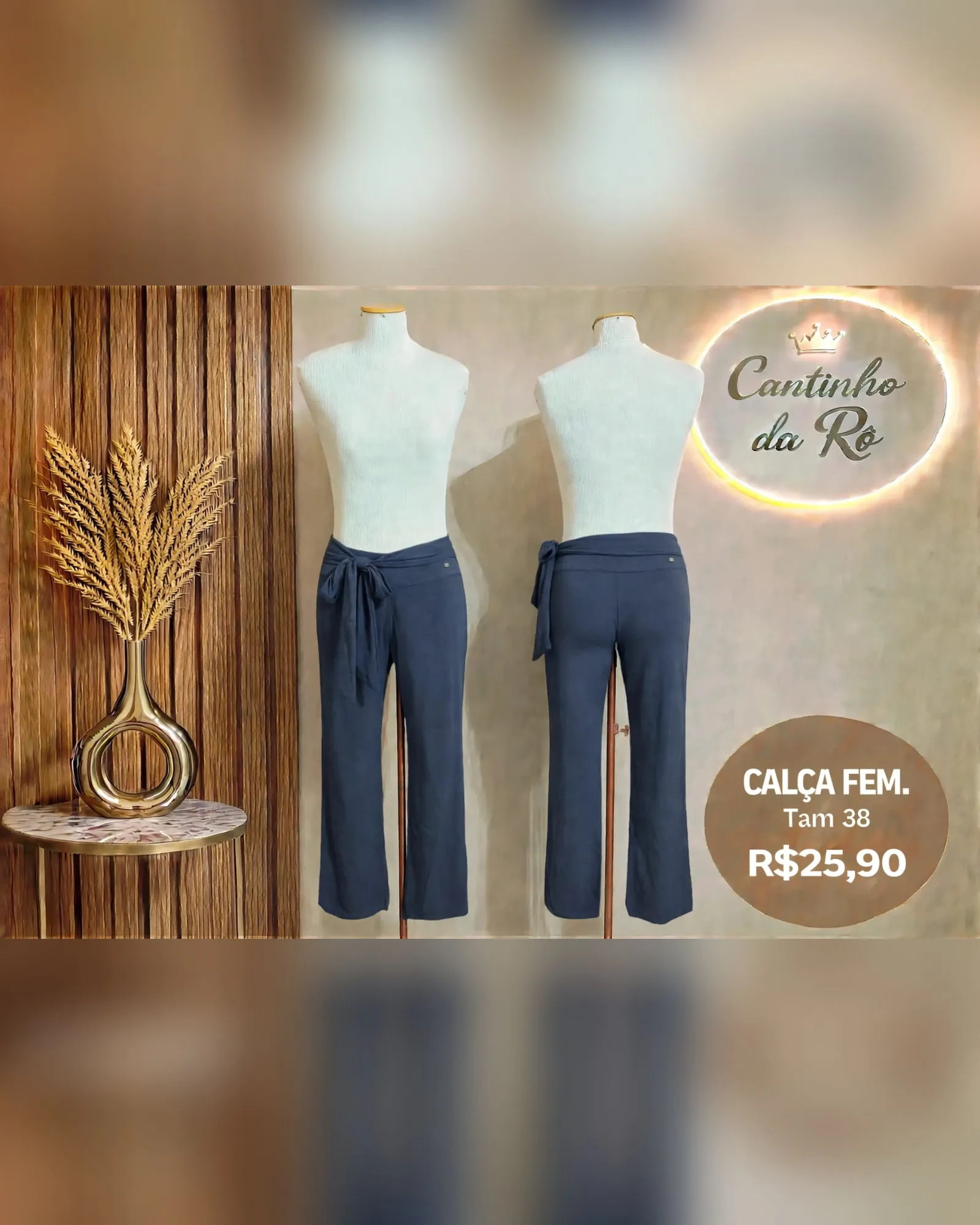 Calça azul de tecido leve, foto 1 de 1